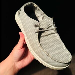 Brand New, Hey Dude size 7